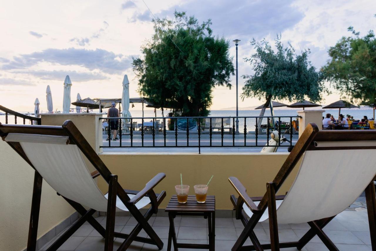Irene Seafront Apartment Néoi Epivátai Luaran gambar