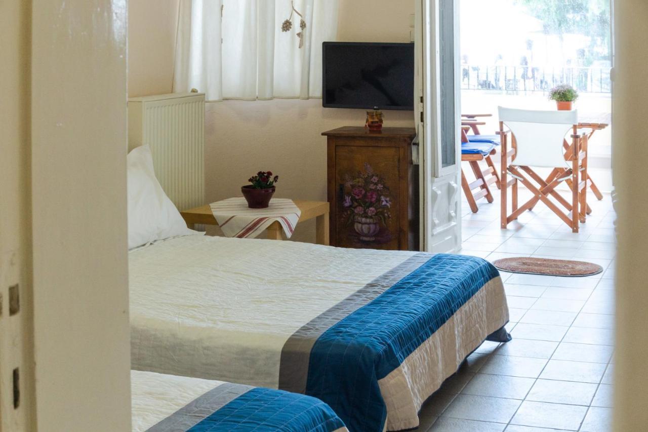 Irene Seafront Apartment Néoi Epivátai Luaran gambar