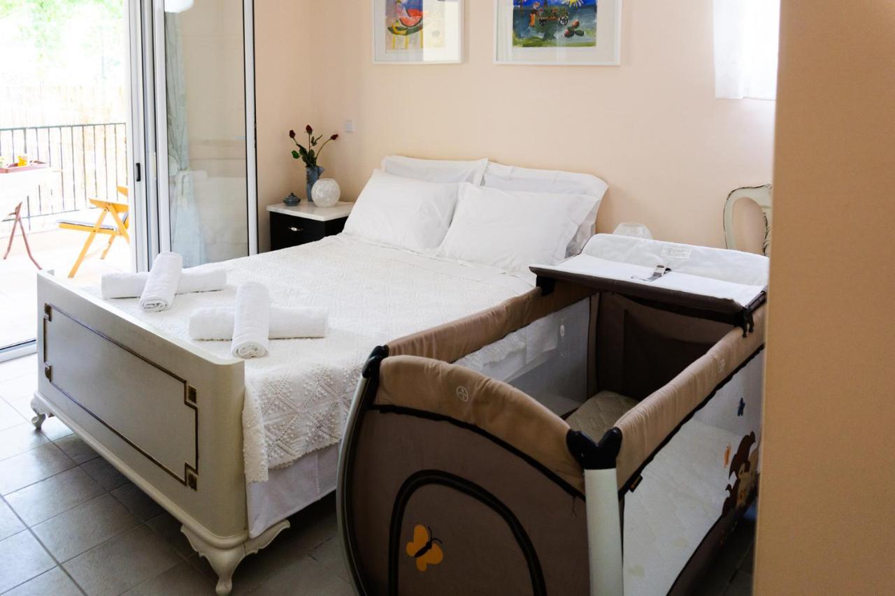 Irene Seafront Apartment Néoi Epivátai Luaran gambar