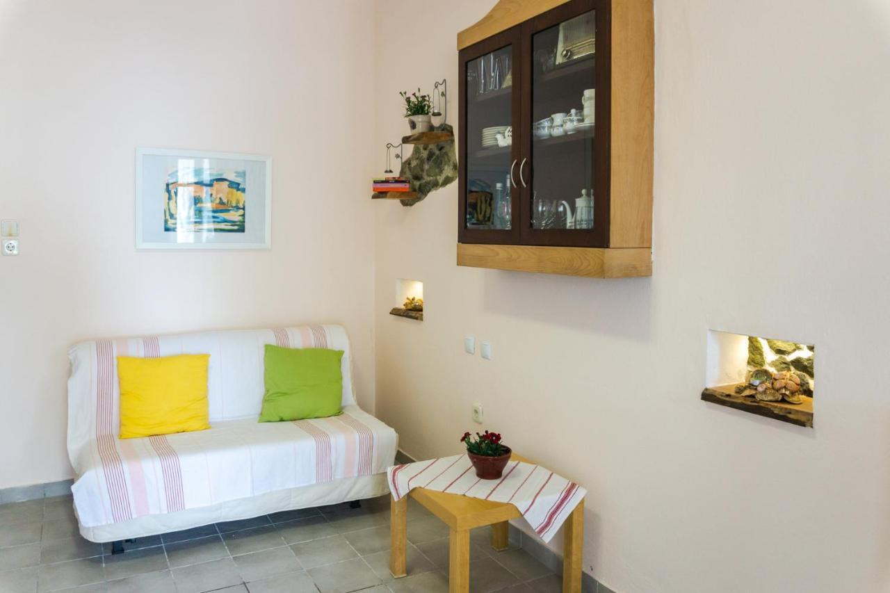Irene Seafront Apartment Néoi Epivátai Luaran gambar