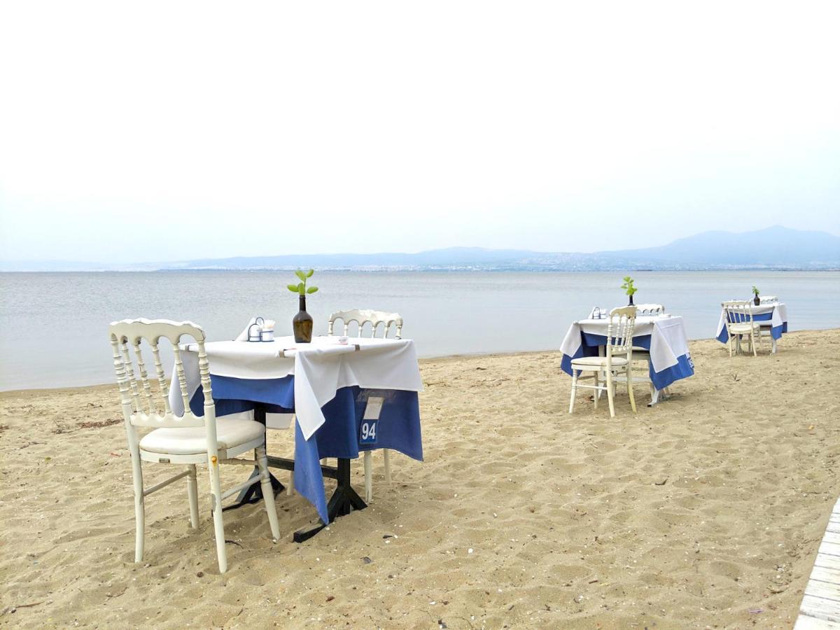 Irene Seafront Apartment Néoi Epivátai Luaran gambar